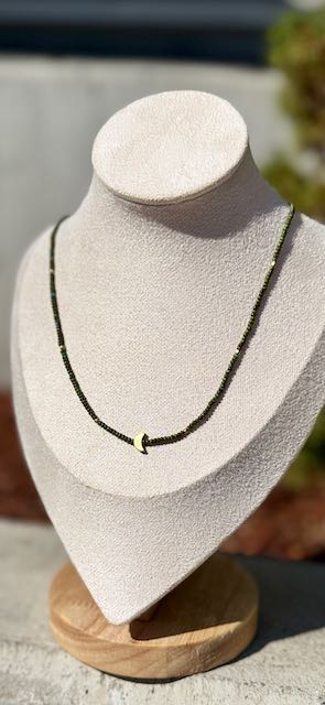 Hunter Green Stretch Seed Bead Boho Necklace with Gold Crescent Moon Charm – Handmade Minimalist Jewelry