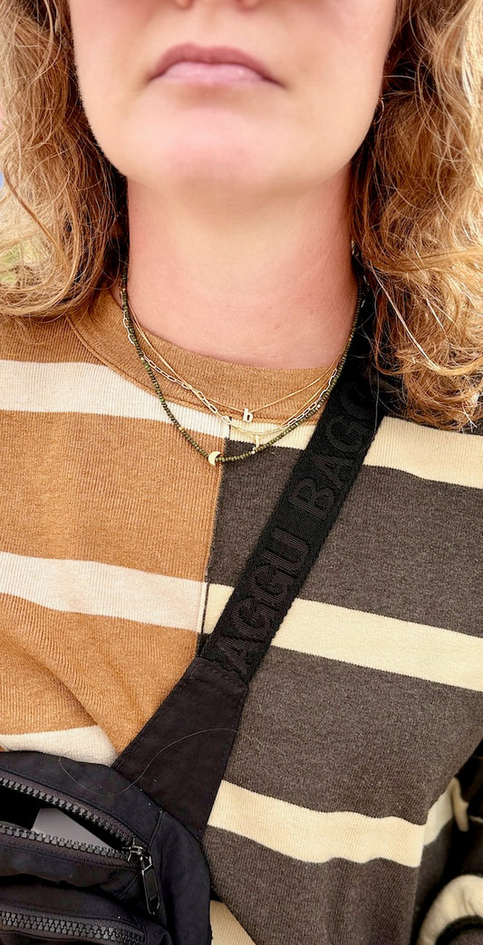 Hunter Green Stretch Seed Bead Boho Necklace with Gold Crescent Moon Charm – Handmade Minimalist Jewelry