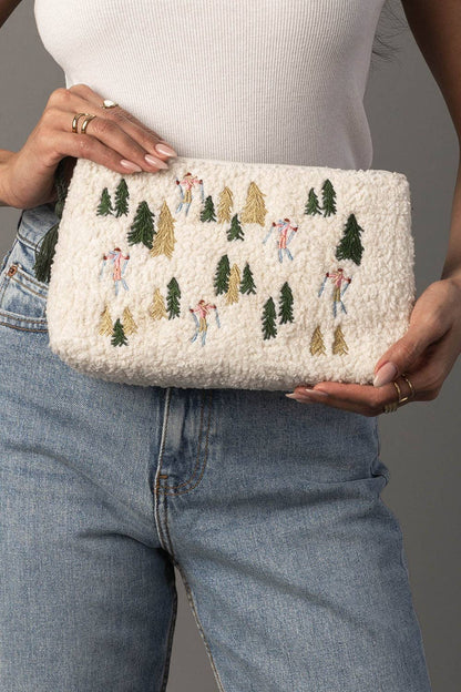 Skiing People Scene Travel Pouch