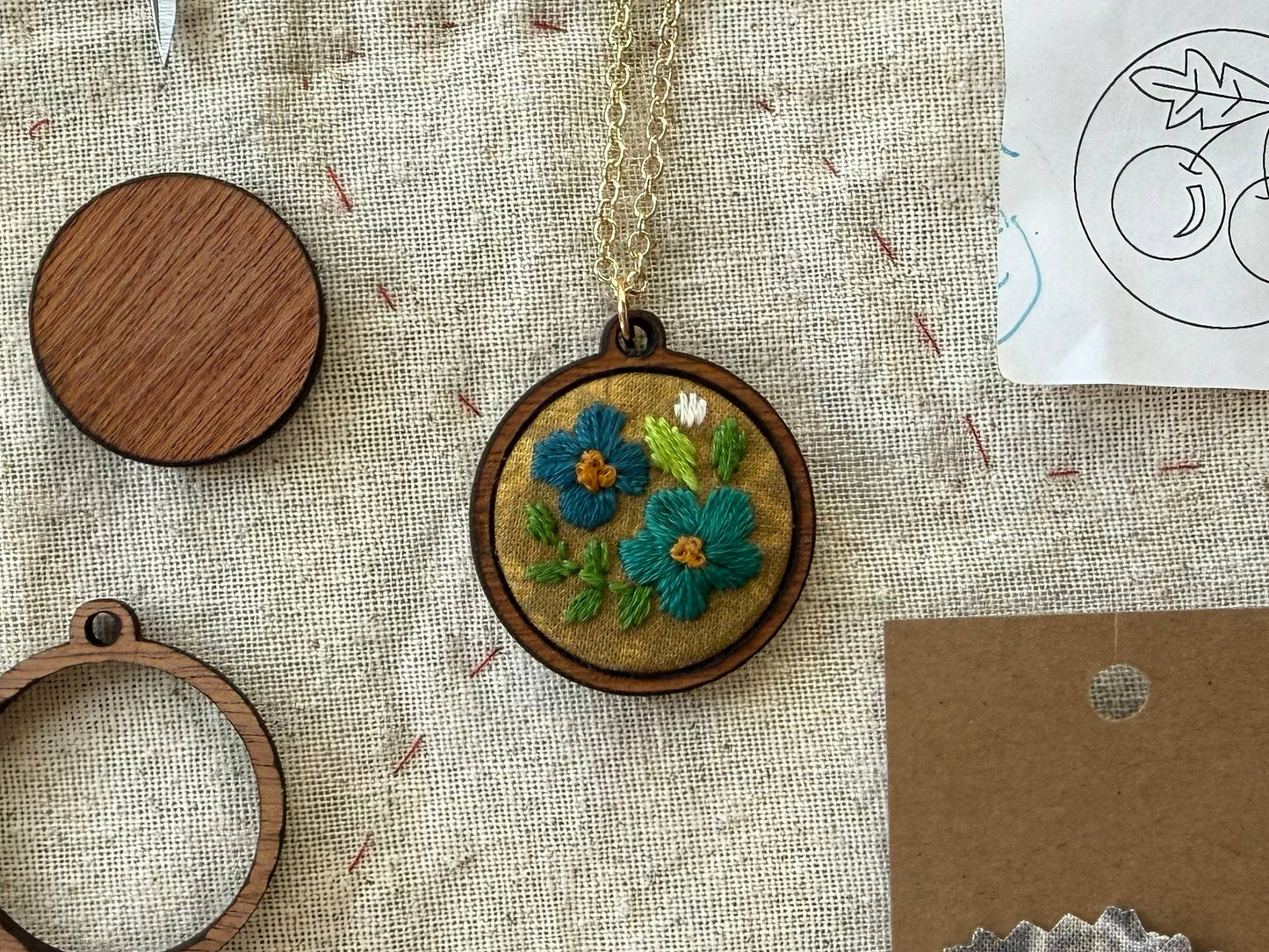 Flowers Embroidery Necklace Kit