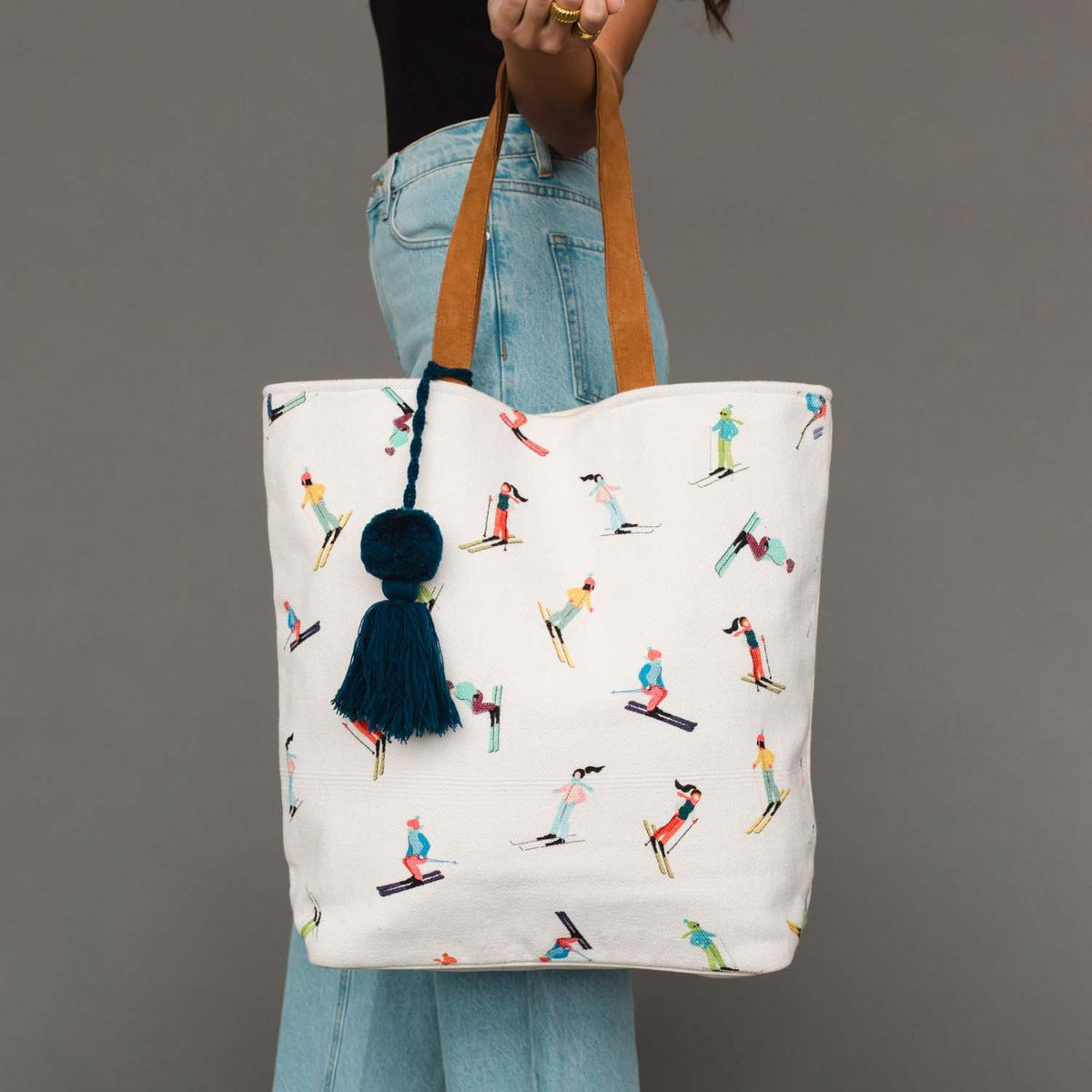 Skiing People Tote