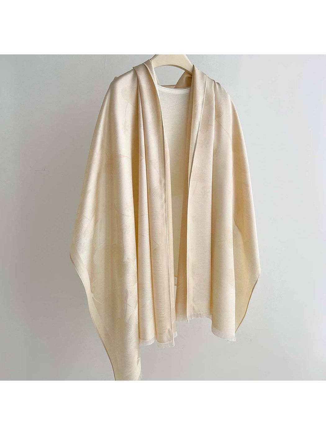 Scarvii - Elegant Dandelion Print Summer Wrap Scarf: Navy