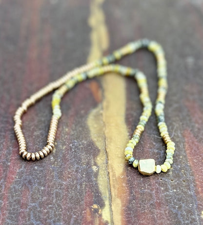 Yellow Opal Gemstone Stretchy Necklace with Gold-plated Circle Pendant