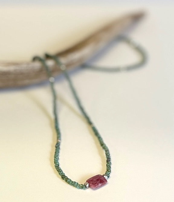 Stretchy Speckled Green Seed Bead Necklace with Strawberry Quartz Pendant