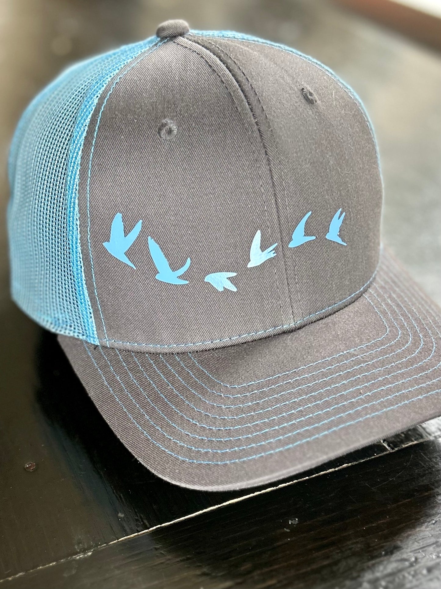 Heather Grey & Turquoise Flying Birds Trucker Hat