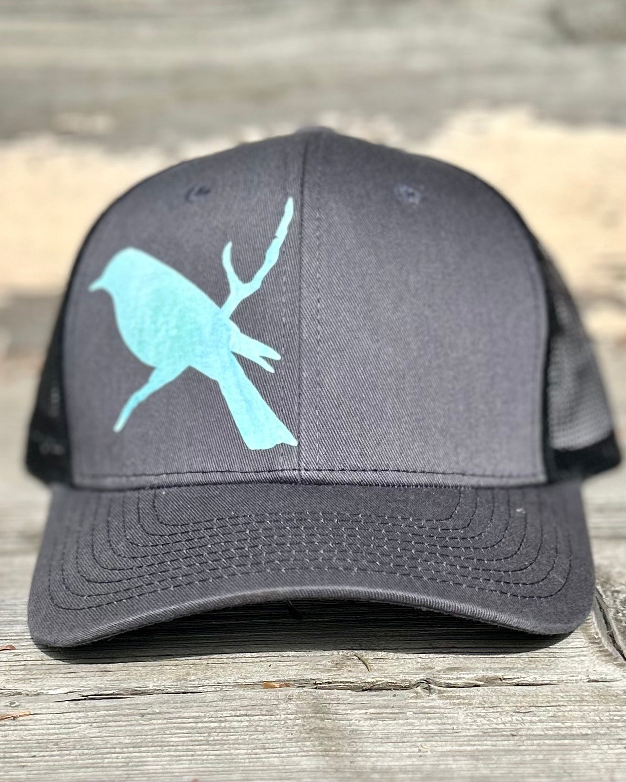 Grey & White Turquoise Bird Branch Women's Trucker Hat