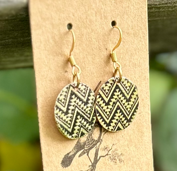 Black & Gold Aztec Patterned Gold-Finished Circle Dangle Earrings