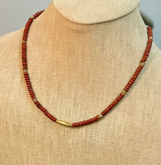 Red Jasper Gemstone Gold-Plated Bar Pendant Stretchy Boho Necklace
