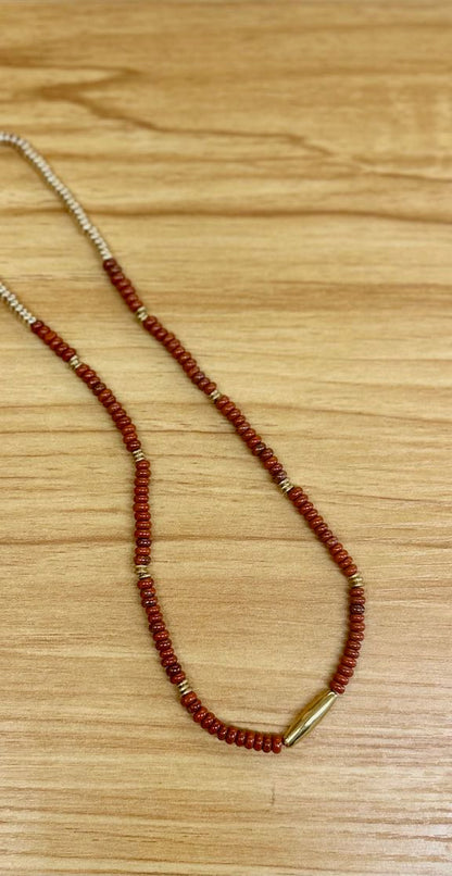 Red Jasper Gemstone Gold-Plated Bar Pendant Stretchy Boho Necklace