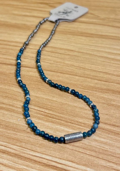 Smooth Apatite Stretchy Boho Necklace with Silver-Plated Bar Pendant – Healing Gemstone Jewelry