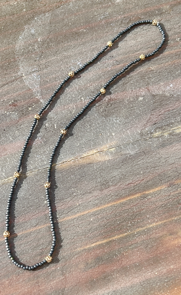 Simply Delicate Steel Grey Seed Bead Stretchy Necklace with Latticed Gold Beads