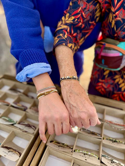 Everyday Boho Seed Bead Bracelet – Stretchy Mustard Yellow & White Wrap Design