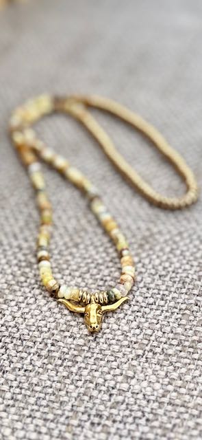 Agate Gemstone Mix Stretchy Necklace – Boho Jewelry with Gold or Silver Steer Skull Pendant