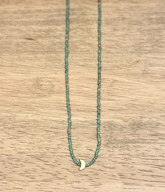 Speckled Green Stretch Seed Bead Boho Necklace with Gold Crescent Moon Charm – Handmade Minimalist Jewelry
