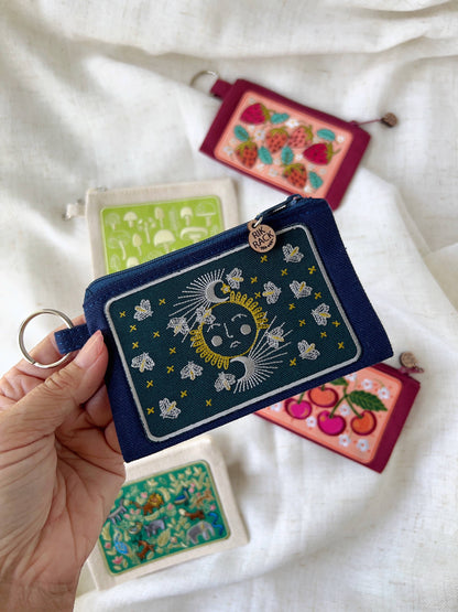 Wildlife embroidered zipper keyring pouch wallet