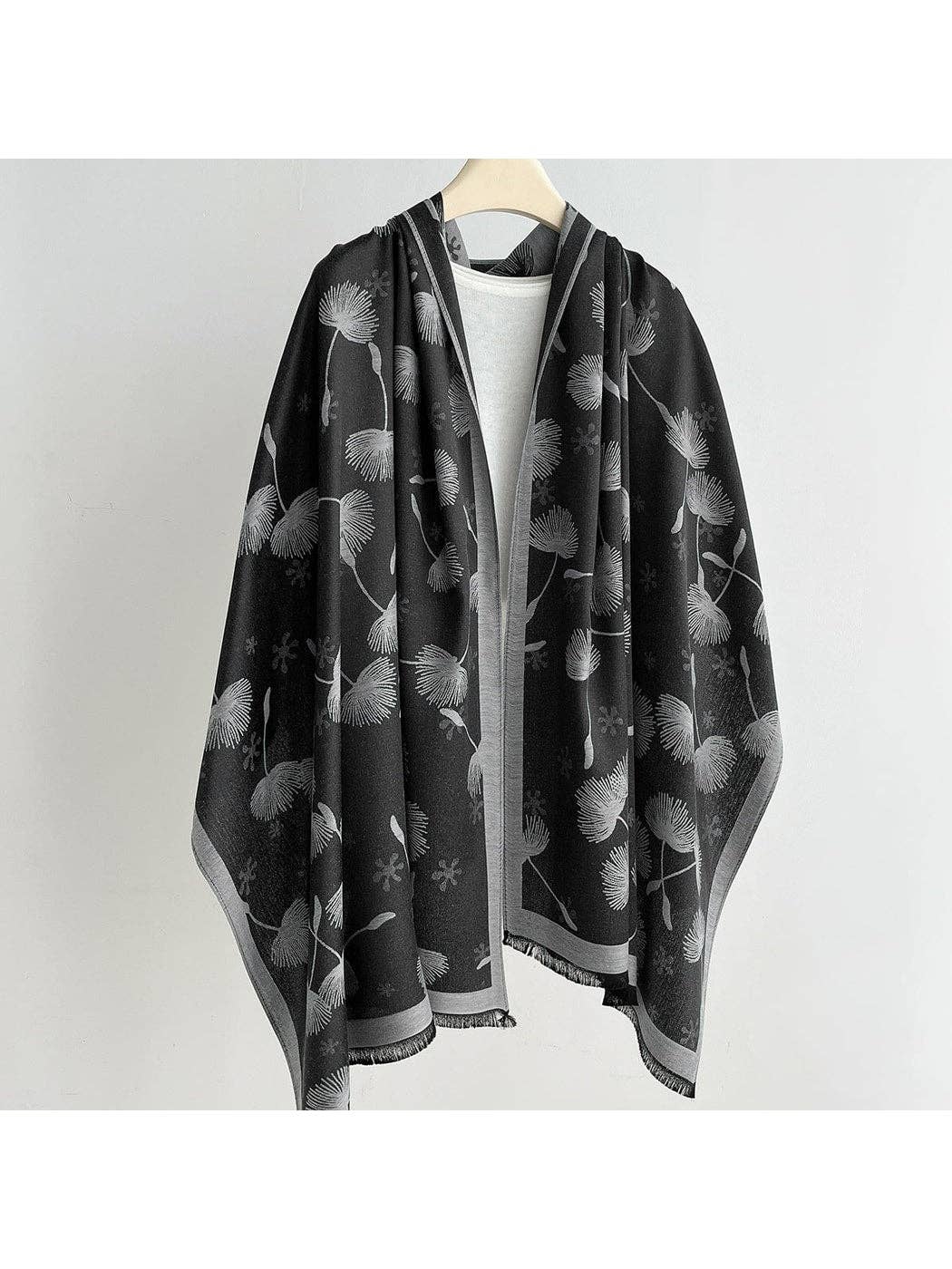 Scarvii - Elegant Dandelion Print Summer Wrap Scarf: Navy